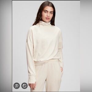 GAP Cloud Light Turtleneck Sweatshirt